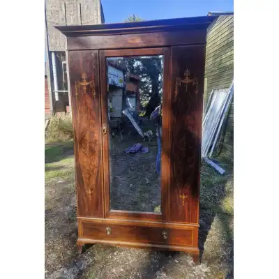 Antiker Mahagoni Kleiderschrank