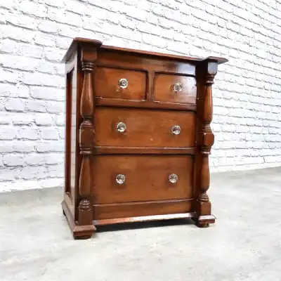 Mini-Kommode Antik