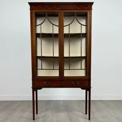 Mahagoni Vitrine