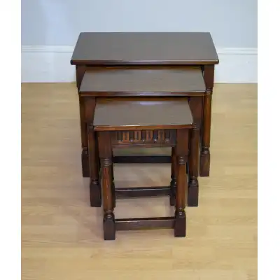 Beistelltisch 3er Set nest of table  massiv Eiche 