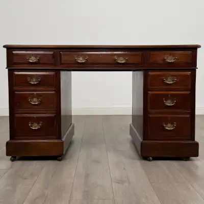 Pedestal Desk aus Mahagoni, antiker Schreibtisch, 19. Jahrhundert