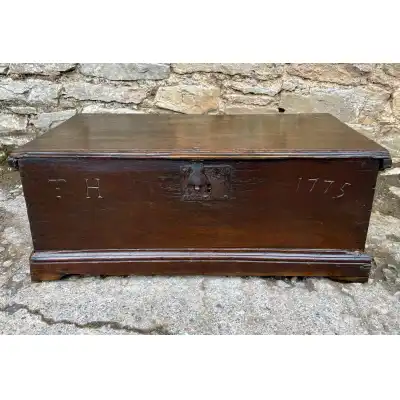 Englische Truhe antik aus massiver Eiche
