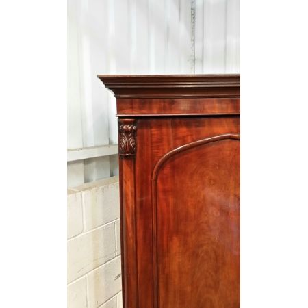 Antiker viktorianischer Mahagoni Doppeltür Kleiderschrank 1880