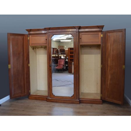 Antiker viktorianischer Breakfront Kleiderschrank Gillow