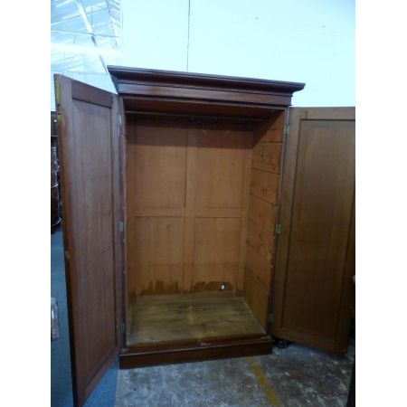Zweitüriger viktorianischer Mahagoni Kleiderschrank