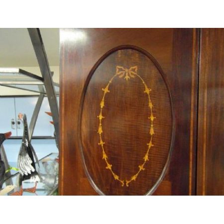 Schöner edwardianischer Mahagoni Kleiderschrank Inlays