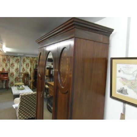 Schöner edwardianischer Mahagoni Kleiderschrank Inlays