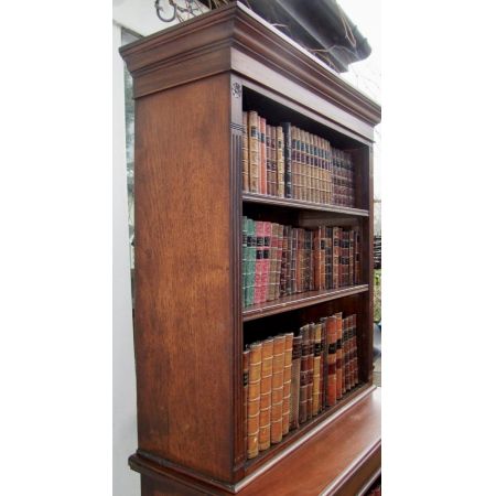 Hohes Mahagoni Bücherregal spätes 19. Jahrhundert