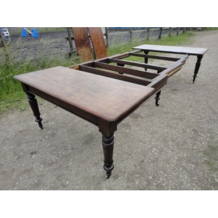 Restaurierbarer ausziehbarer Mahagoni Esstisch Anfang 1900