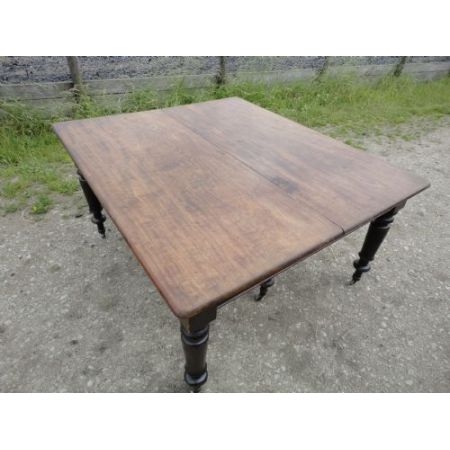 Restaurierbarer ausziehbarer Mahagoni Esstisch Anfang 1900