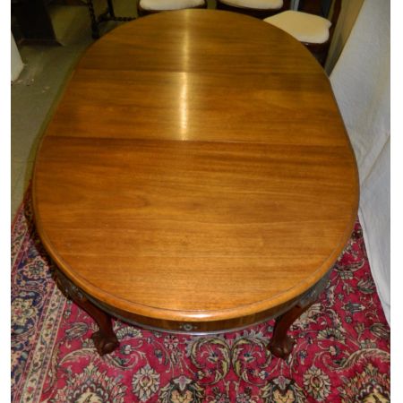 Antiker ovaler Mahagoni Esstisch mit sechs Stühlen