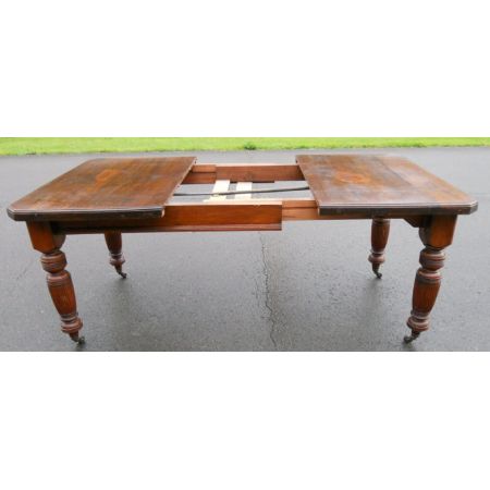 Edwardianischer Nussbaum Esstisch ausziehbar