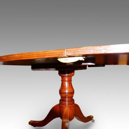 Regency Style Mahagoni Esstisch auf 2 Sockeln, ausziehbar