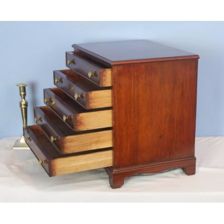 Miniatur Mahagoni Kommode   Schmuckkasten 