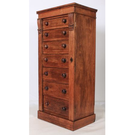 Viktorianische schmale Wellington Kommode