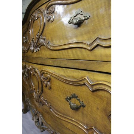 Französische Walnuss Komode im Louis VX Stil