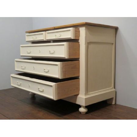 Antike Französische Kommode  Weichholz Cremefarbend