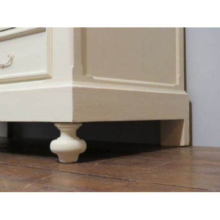 Antike Französische Kommode  Weichholz Cremefarbend