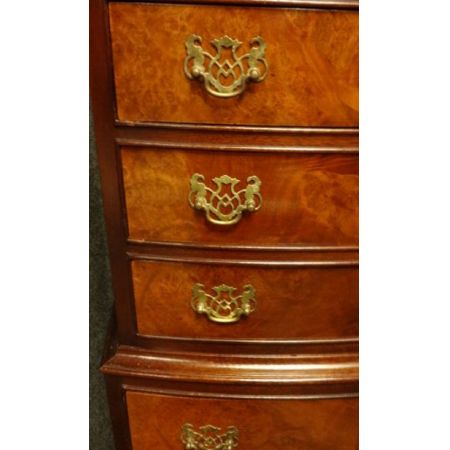 Nussbaumholz Kommode