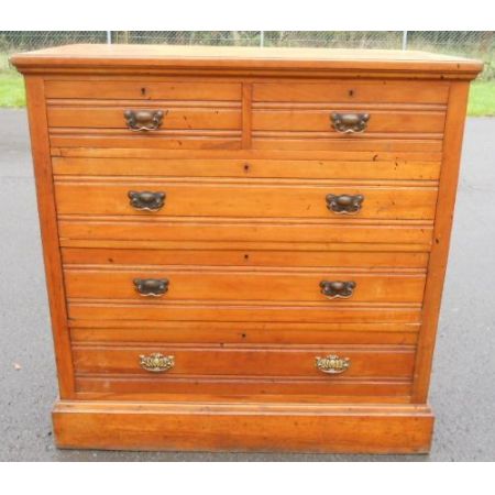 Edwardian Satin Nussbaum Kommode