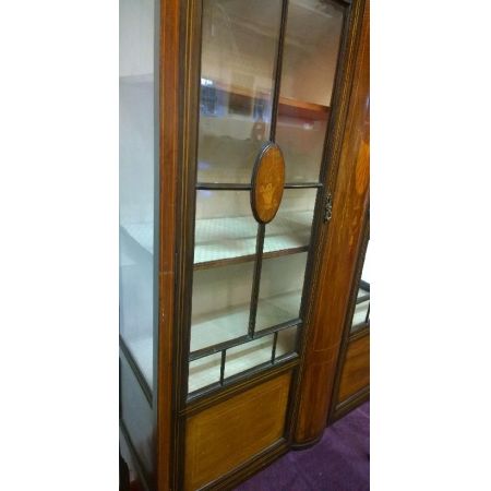 Sheraton Revival Intarsien Mahagoni-Vitrine England 1890