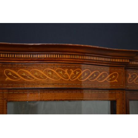 Edwardianische Mahagoni und Intarsien Vitrine Bowfront