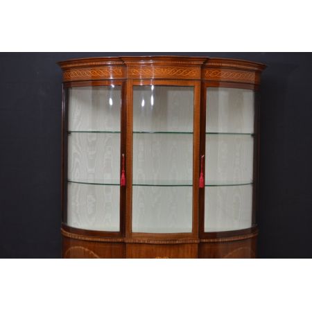 Edwardianische Mahagoni und Intarsien Vitrine Bowfront