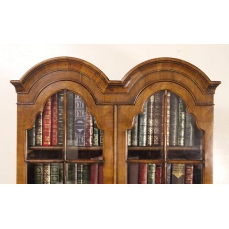 Nussbaum Sekretär und Bücherregal  von ca. 1900 Original