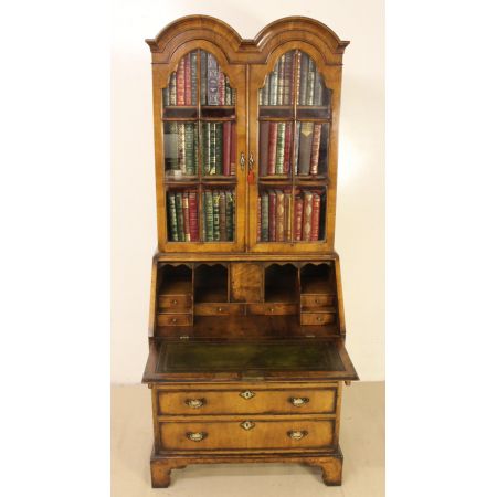 Nussbaum Sekretär und Bücherregal  von ca. 1900 Original