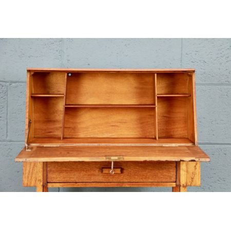 Modernistischer Sekretär aus Eiche  ART Deco  1930