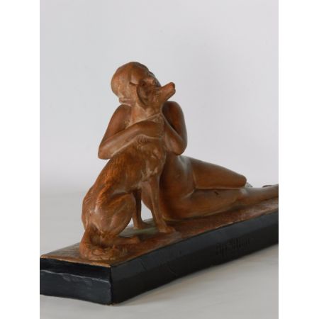 Art Deko Skulptur 'Affection' von Bacci  320 France" signiert aus den 1920er Jahren.