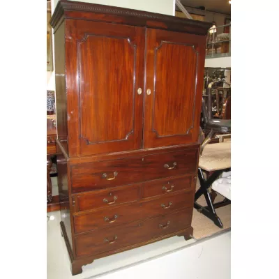 Georg III Mahagoni Kleiderschrank Original   1840  Wohnzimmerschrank aus massiven Holz   Mahagoni