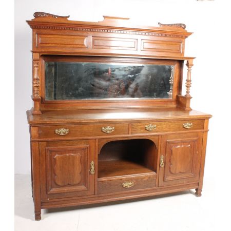 großes spätvictorianisches  Eiche massiv  Sideboard      Original   England 1860  