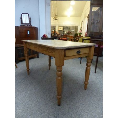 Schöner antiker Esstisch Kiefer von 1900  Pinetable 
