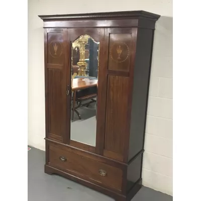 Edwardianischer Mahagoni Kleiderschrank  1890-1911