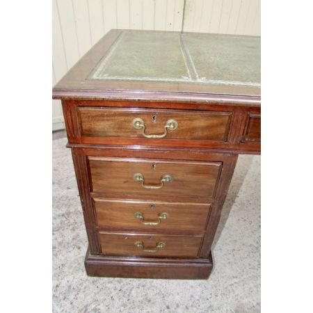 Großer edwardianischer Mahagoni Schreibtisch mit Täfelung