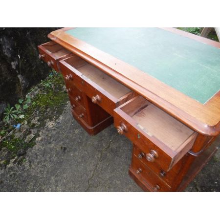 Schöner spätviktorianischer Schreibtisch Eiche 