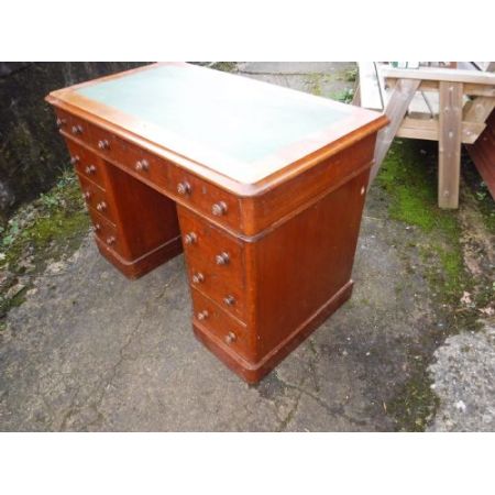 Schöner spätviktorianischer Schreibtisch Eiche 