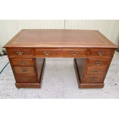 Schöner edwardianischer Massivholz Schreibtisch 