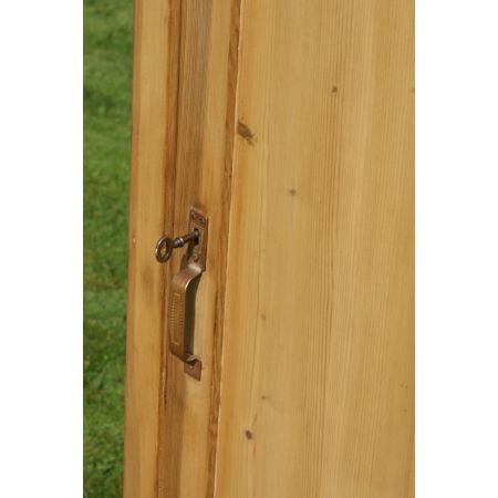 Schöner antiker deutscher Küchenschrank aus Kiefer