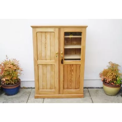 Großer  Bauern Schrank aus Kiefer ca 1920 