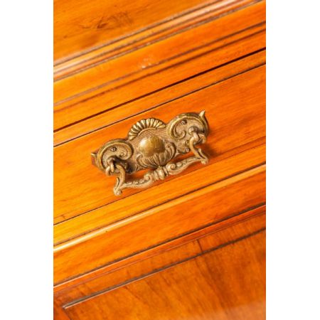 Massiver, Viktorianischer Bibliotheken Bücherschrank aus Walnuss von 1890