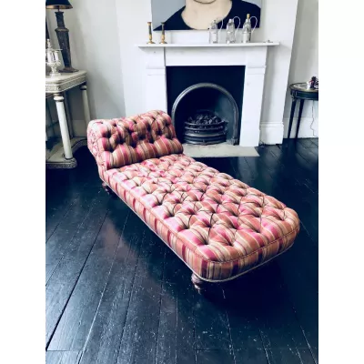 Mahagoni Sofa Seidenbezug aus dem 19 JH  gut erhalten 