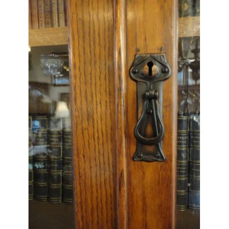 Arts & Crafts Eiche Bücherschrank   original  um 1900