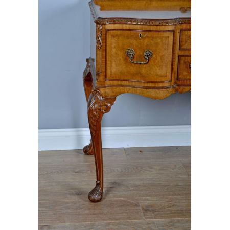 Nussbaum Queen Anne Stil  sideboard ca 1920 Massivholz