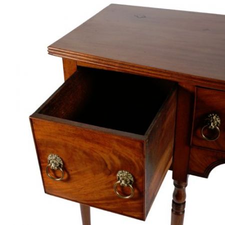 Massives Mahagoni Sideboard mit gebogener Front von ca 1810