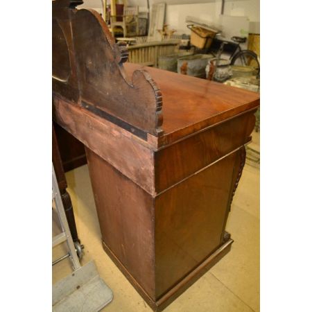 Massives Mahagoni Sideboard aus dem 19 JH