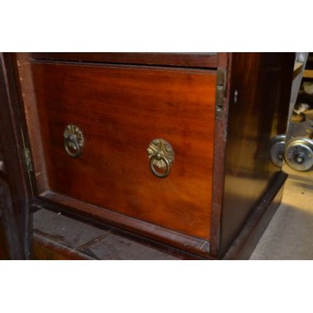 Massives Mahagoni Sideboard aus dem 19 JH