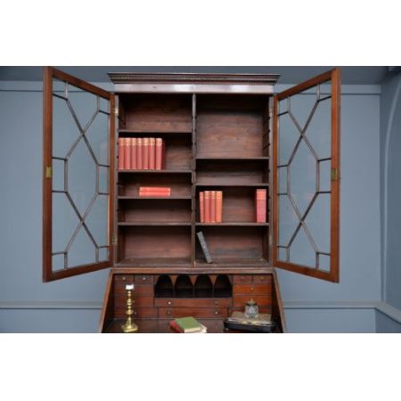 Prächtiger George III Mahagoni Sekretär  ca 1830