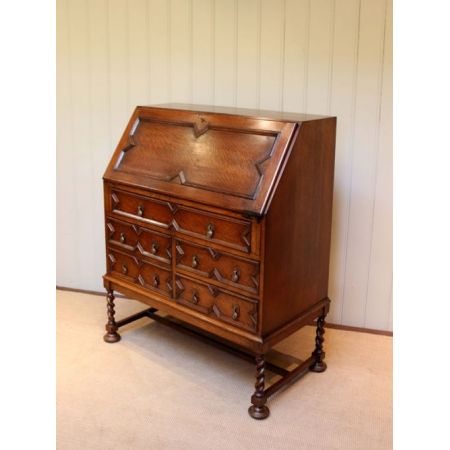 Massiver Eichen Sekretär von 1920 Jacobian style 